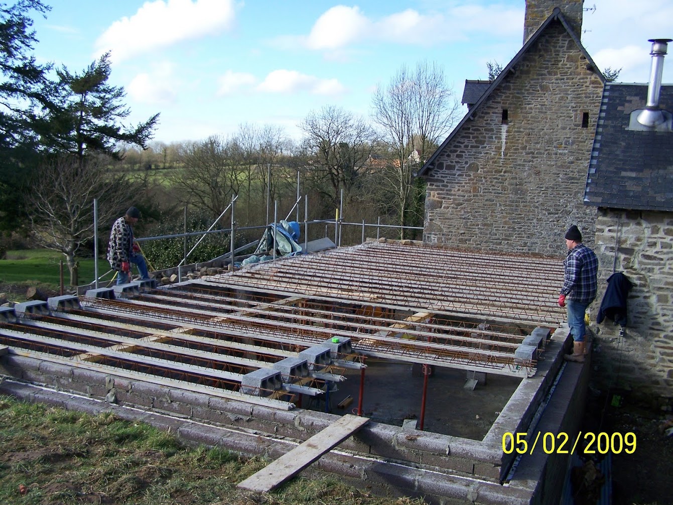 The new apartment floor structure under construction in February 2009